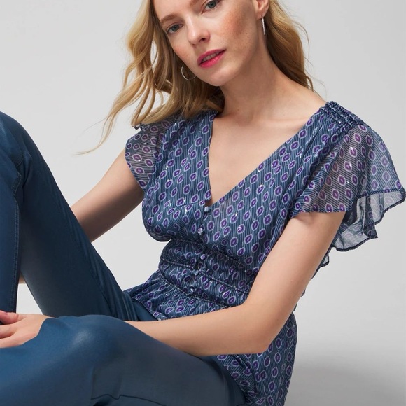 WHITE HOUSE BLACK MARKET V-Neck Flutter Sleeve Shell Top - Picture 4 of 5